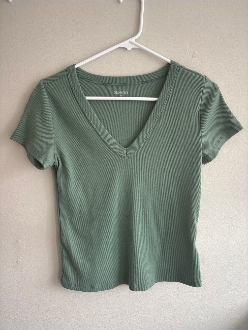 Old Navy Sage Green V-Neck Short Sleeve Tee